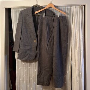 VTG. Wool suit